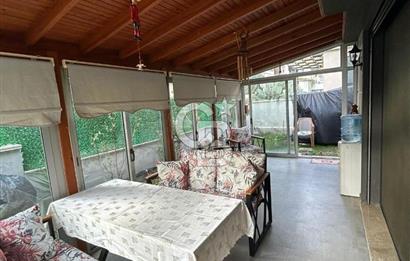 Seferihisar Merkezde Satılık Bahçeli Lüks İkiz Villa