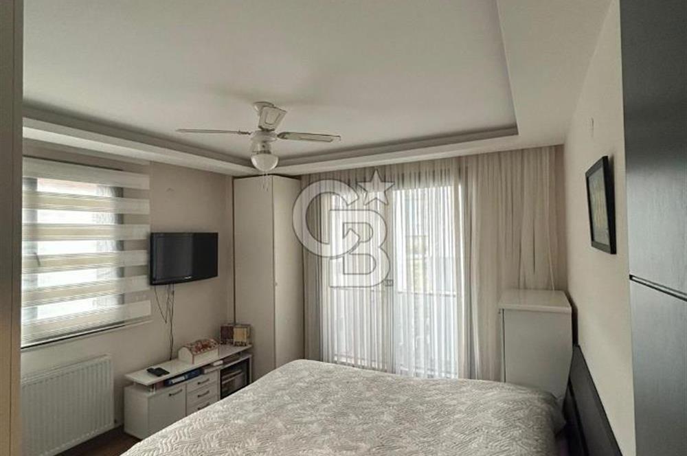 Seferihisar Merkezde Satılık Bahçeli Lüks İkiz Villa