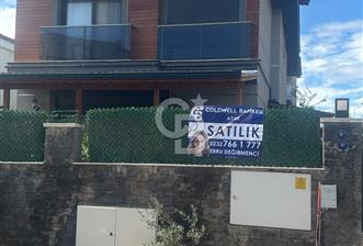 Seferihisar Merkezde Satılık Bahçeli Lüks İkiz Villa - 1 - 377602