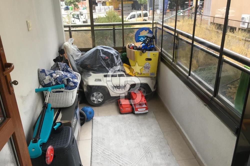 ALİAĞA YENİ MAHALLEDE HASTANE YANI 2+1 SATILIK DAİRE
