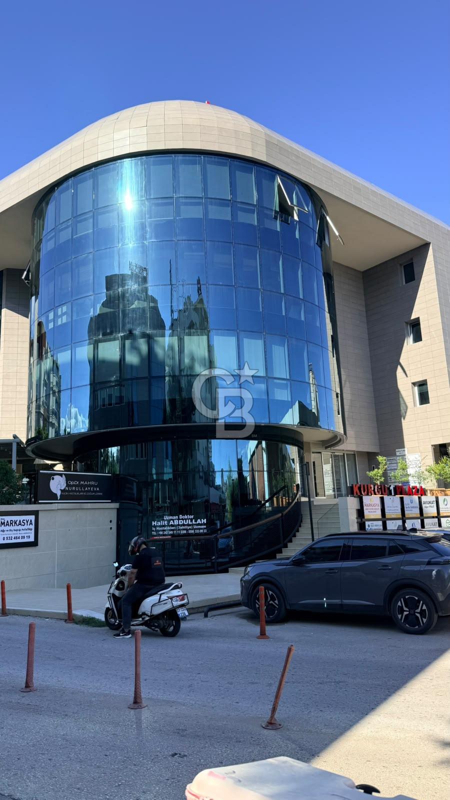 Konyaaltı Toros mh. Kurgu plaza 1 de şık ofis büro