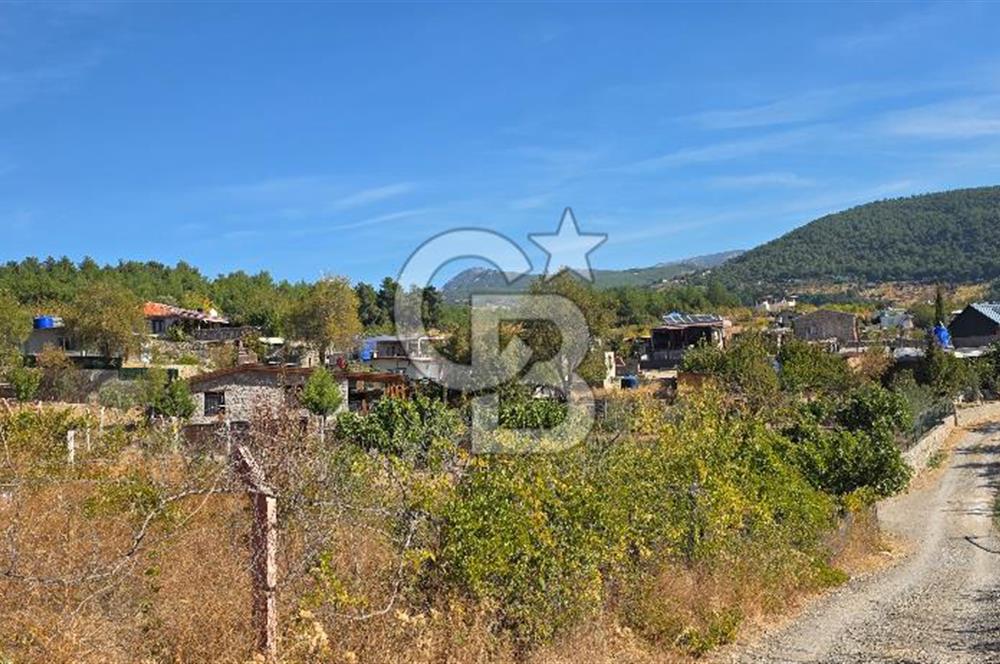 Bornova Yakaköy Cevizliyayla Mevkii 310 m2 Arazi