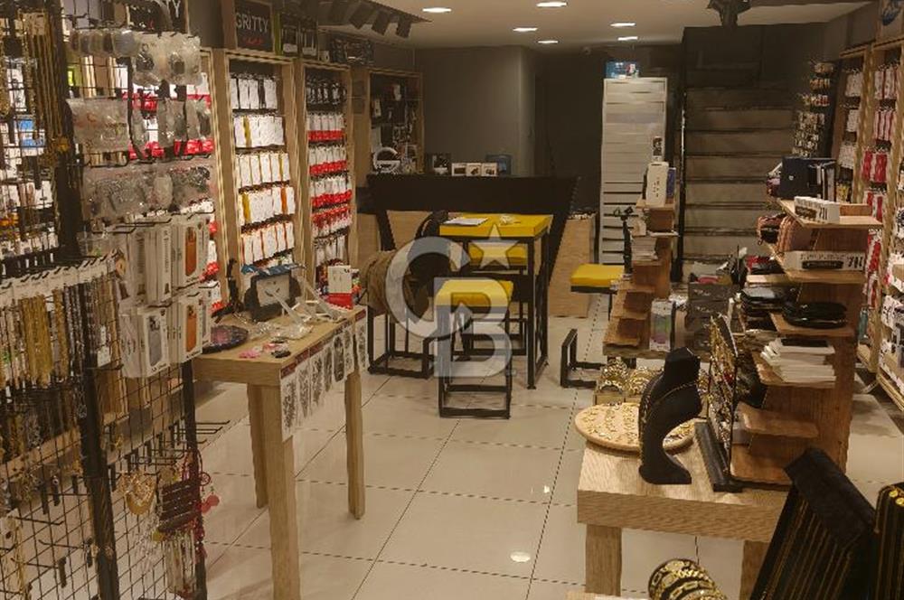 BUCA’DA İŞLEK ANA CADDE ÜZERİNDE DEVREN KİRALIK HAZIR İŞLETME!
