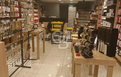 BUCA’DA İŞLEK ANA CADDE ÜZERİNDE DEVREN KİRALIK HAZIR İŞLETME!