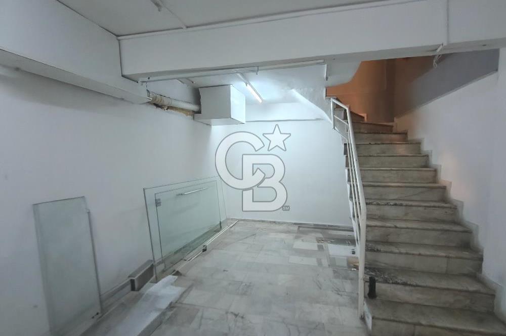BUCA’DA İŞLEK ANA CADDE ÜZERİNDE DEVREN KİRALIK HAZIR İŞLETME!