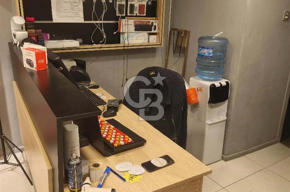 BUCA’DA İŞLEK ANA CADDE ÜZERİNDE DEVREN KİRALIK HAZIR İŞLETME!