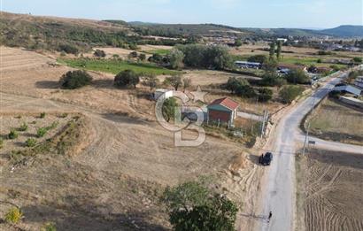 ÇANAKKALE ECEABAT KUMKÖYDE YOLA CEPHE SATILIK TARLA