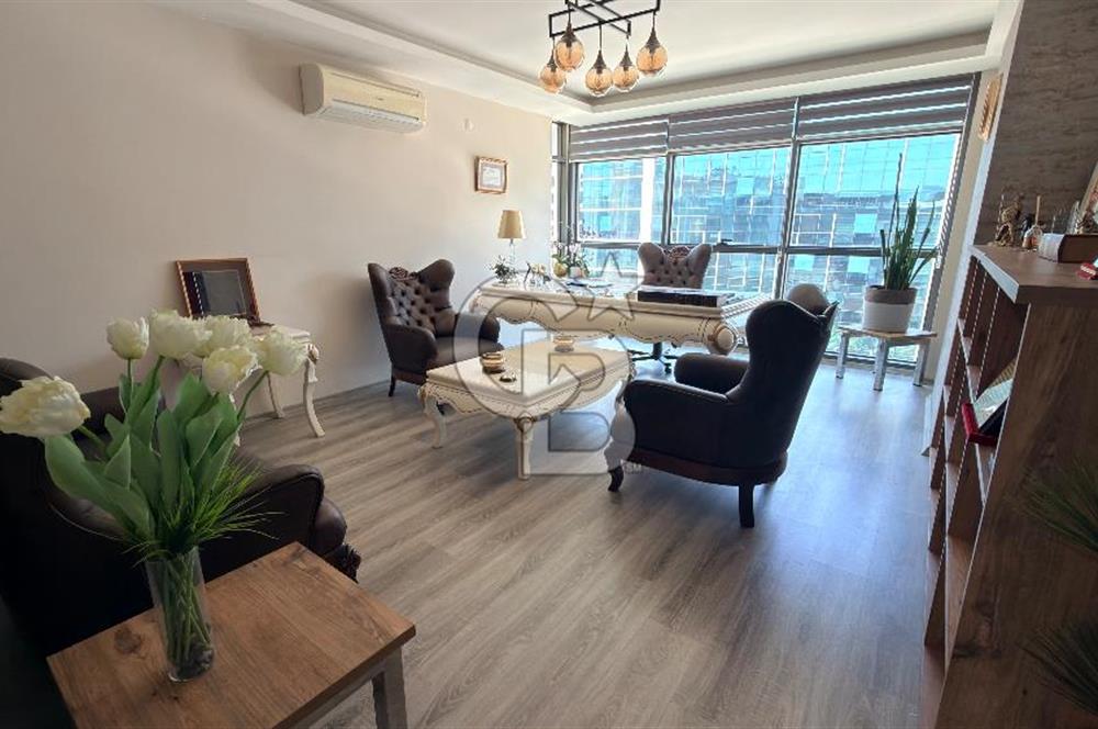 İZMİR BAYRAKLI EMİNOĞLU PLAZADA PRESTİJLİ SATILILIK 3+1 PLAZA OFİSİ