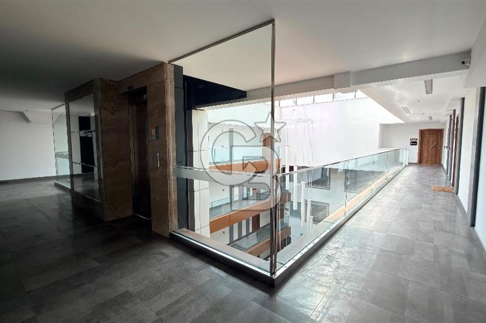 İZMİR BAYRAKLI EMİNOĞLU PLAZADA PRESTİJLİ SATILILIK 3+1 PLAZA OFİSİ