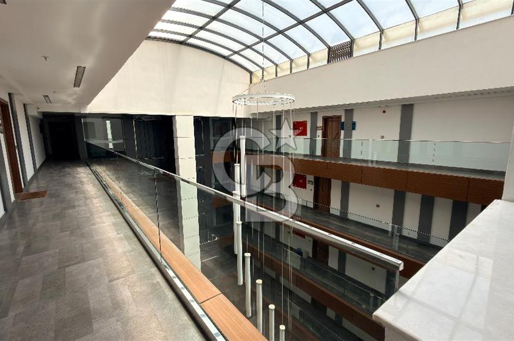 İZMİR BAYRAKLI EMİNOĞLU PLAZADA PRESTİJLİ SATILILIK 3+1 PLAZA OFİSİ
