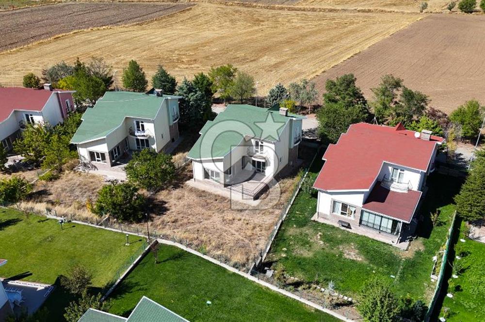 ŞEHİTALİ PET DOĞA KONUTLARI NDA MÜSTAKİL NATAMAM VİLLA