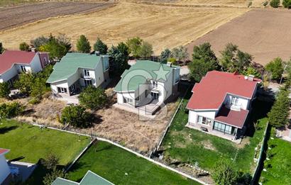 ŞEHİTALİ PET DOĞA KONUTLARI NDA MÜSTAKİL NATAMAM VİLLA