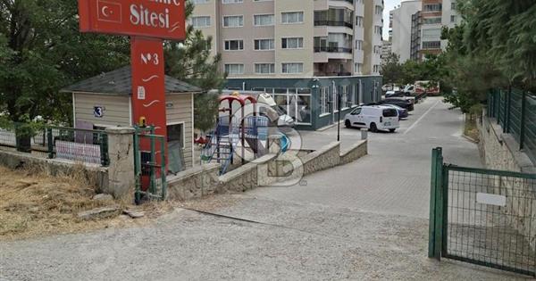 BATIKENT ÇAKIRLAR YUNUS EMRE SİTESİNDE SATILIK 3+1 DAİRE - 377722