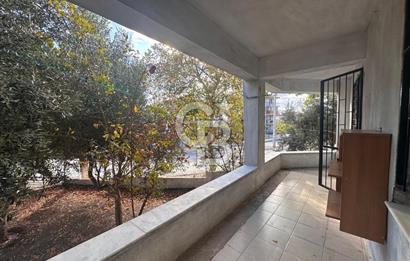 BORNOVA İNÖNÜ MAHALLESİ’NDE BAHÇE KULLANIMLI 3+1 KİRALIK DAİRE