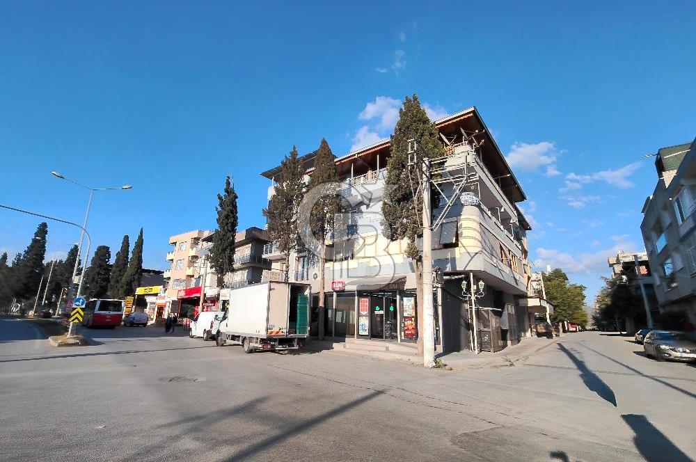 BORNOVA ÜMİT MAHALLESİ'NDE TERASLI KİRALIK 1+1 DAİRE