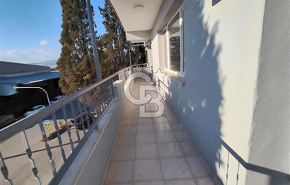 BORNOVA ÜMİT MAHALLESİ'NDE KİRALIK GENİŞ CADDE ÜSTÜ 3+1 DAİRE