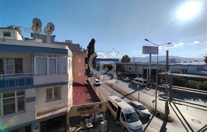 BORNOVA ÜMİT MAHALLESİ'NDE KİRALIK GENİŞ CADDE ÜSTÜ 3+1 DAİRE