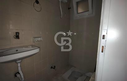 BORNOVA ÜMİT MAHALLESİ'NDE KİRALIK GENİŞ CADDE ÜSTÜ 3+1 DAİRE