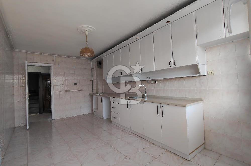 BORNOVA ÜMİT MAHALLESİ'NDE KİRALIK GENİŞ CADDE ÜSTÜ 3+1 DAİRE