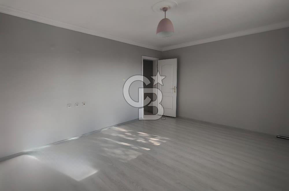BORNOVA ÜMİT MAHALLESİ'NDE KİRALIK GENİŞ CADDE ÜSTÜ 3+1 DAİRE