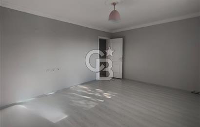 BORNOVA ÜMİT MAHALLESİ'NDE KİRALIK GENİŞ CADDE ÜSTÜ 3+1 DAİRE