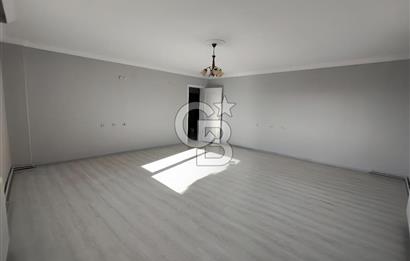 BORNOVA ÜMİT MAHALLESİ'NDE KİRALIK GENİŞ CADDE ÜSTÜ 3+1 DAİRE