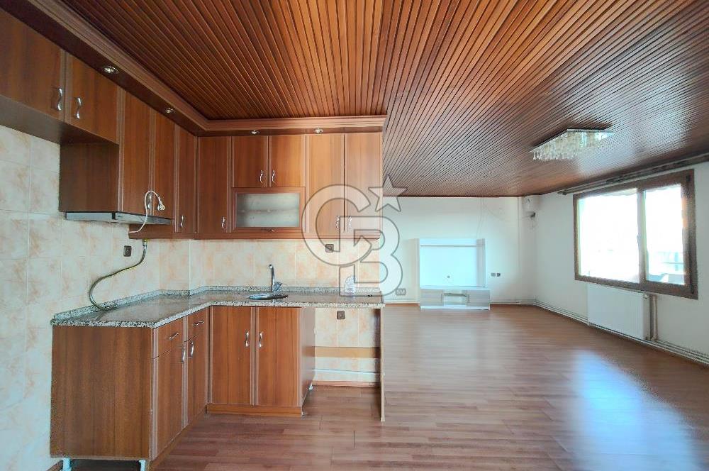 BORNOVA ÜMİT MAHALLESİ'NDE TERASLI KİRALIK 1+1 DAİRE