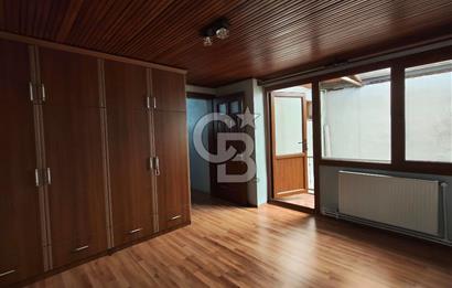 BORNOVA ÜMİT MAHALLESİ'NDE TERASLI KİRALIK 1+1 DAİRE