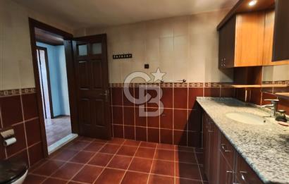 BORNOVA ÜMİT MAHALLESİ'NDE TERASLI KİRALIK 1+1 DAİRE