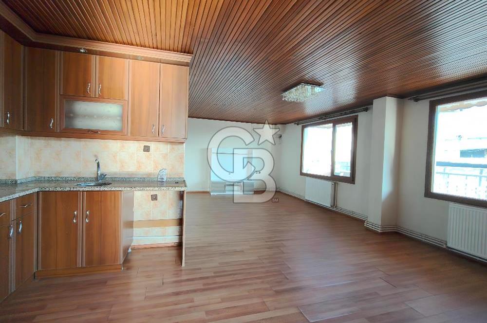 BORNOVA ÜMİT MAHALLESİ'NDE TERASLI KİRALIK 1+1 DAİRE