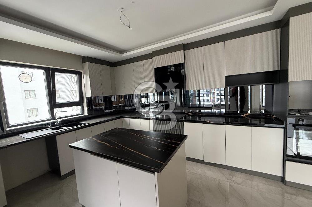Ovacıl Esertepe mh. Megapol sitesi 4,5+1 Satılık D