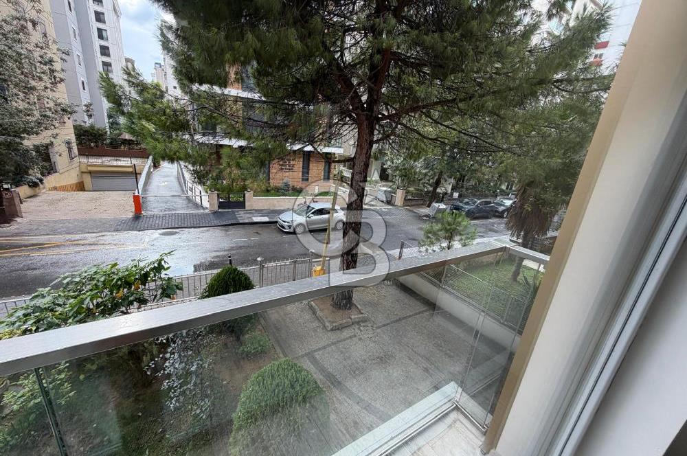 Erenköy'de Merkezi Konumda Kiralık 2+1 Daire