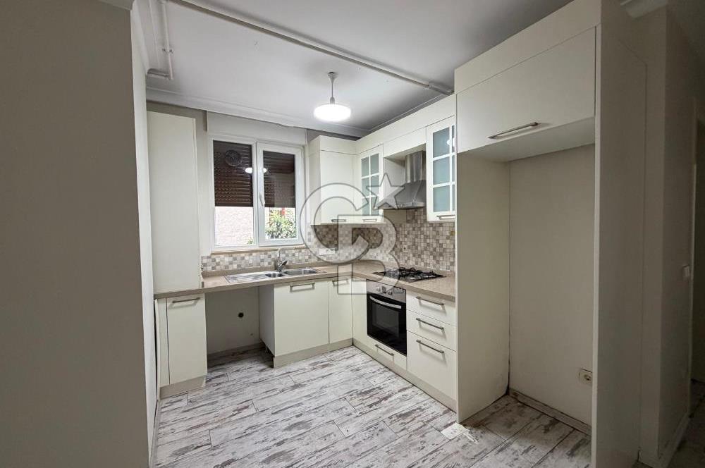 Erenköy'de Merkezi Konumda Kiralık 2+1 Daire