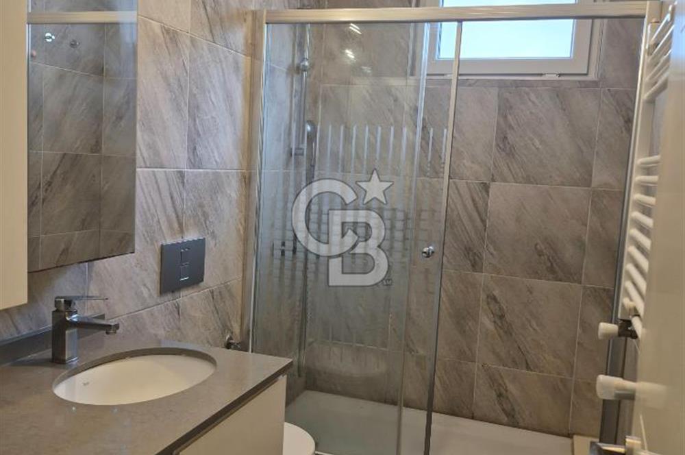 Erenköy'de Merkezi Konumda Kiralık 2+1 Daire