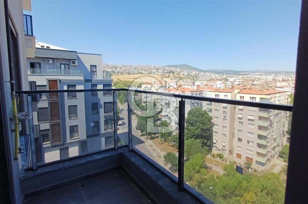 Bayraklı Ramsa'da Köşe Konumda Sıfır Kiralık 3+1 Daire