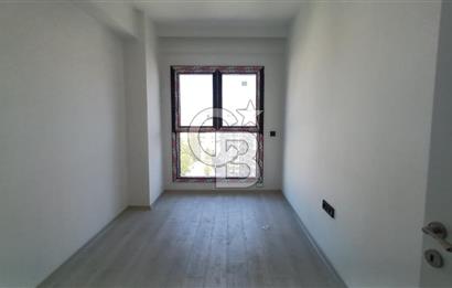 Bayraklı Ramsa'da Köşe Konumda Sıfır Kiralık 3+1 Daire