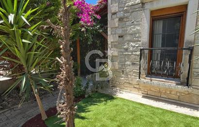 FOÇA İSMETPAŞA MAHALLESİ’NDE SATILIK 3+1 VİLLA
