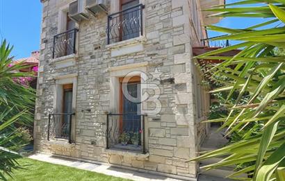 FOÇA İSMETPAŞA MAHALLESİ’NDE SATILIK 3+1 VİLLA