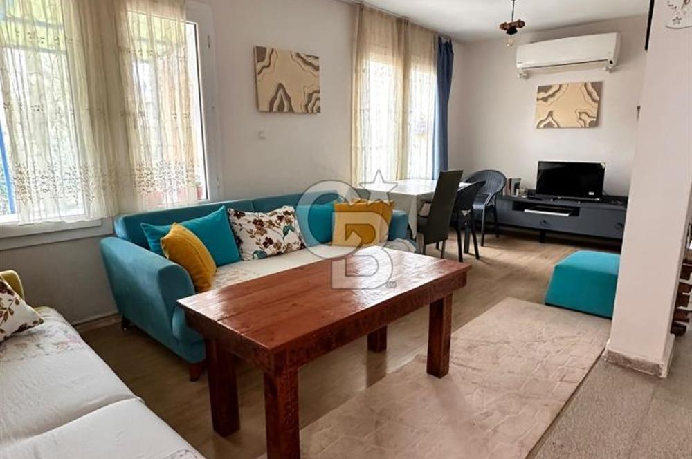 Foça Atatürk Mah. Eşyalı Kiralık 3+1 Dubleks