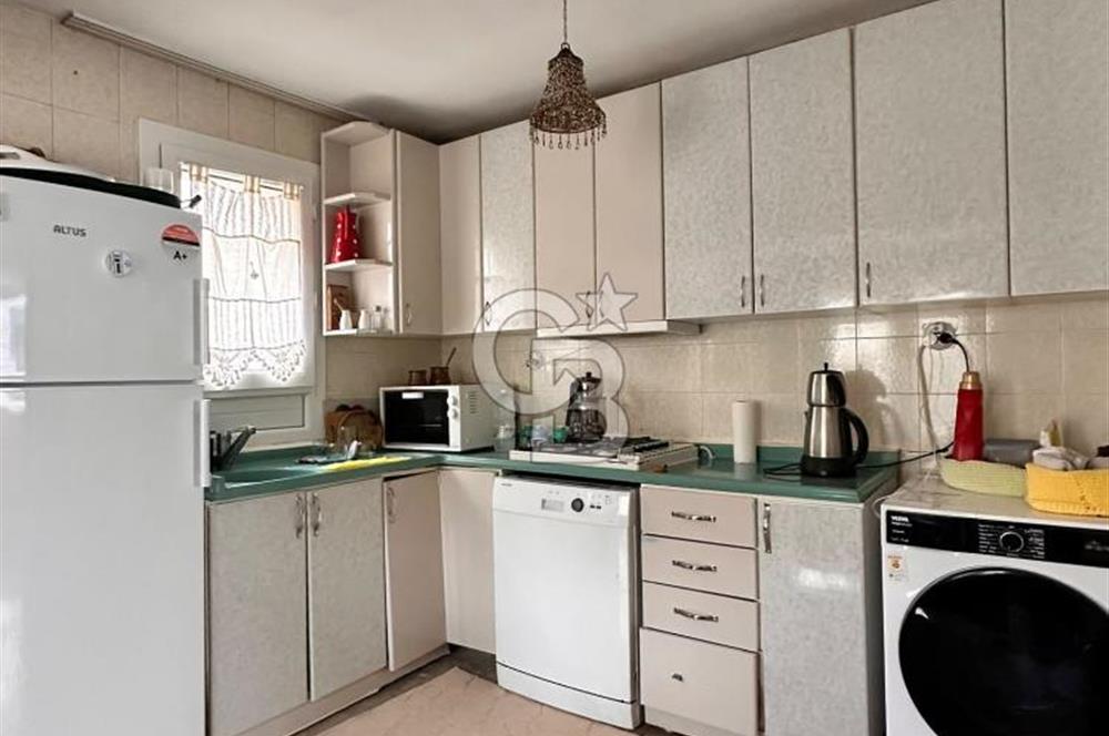 Foça Atatürk Mah. Eşyalı Kiralık 3+1 Dubleks