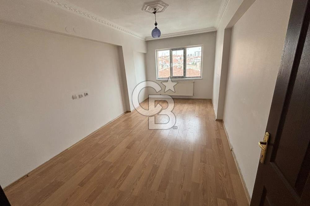 SİNCAN MERKEZİ LOKASYONDA CADDE ÜZERİ KİRALIK 3+1 DAİRE
