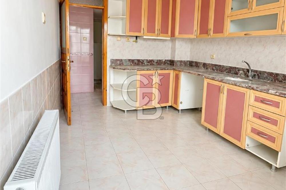 Gümüşpala Mahallesinde 3+1 Geniş Kiralık Daire