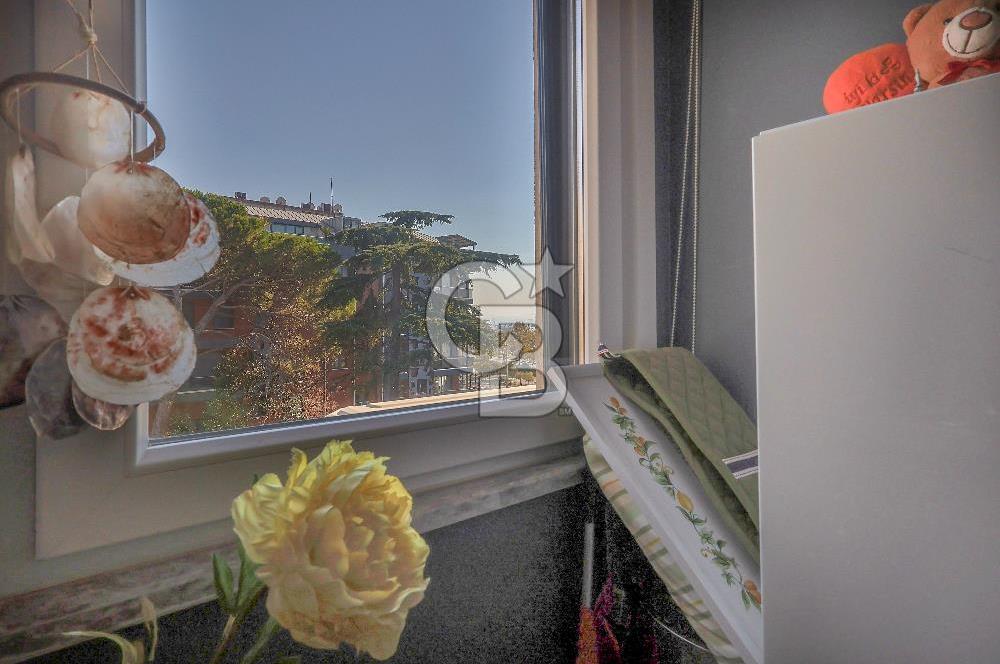 KÜÇÜKYALI SAHİL BANDINDA 1+1 SATILIK DAİRE
