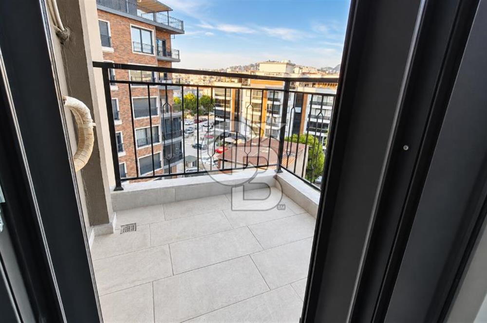 Acıbadem Kent Hastanesi Karşısında 155 m² 5+1 Dubleks Kiralık Ofis