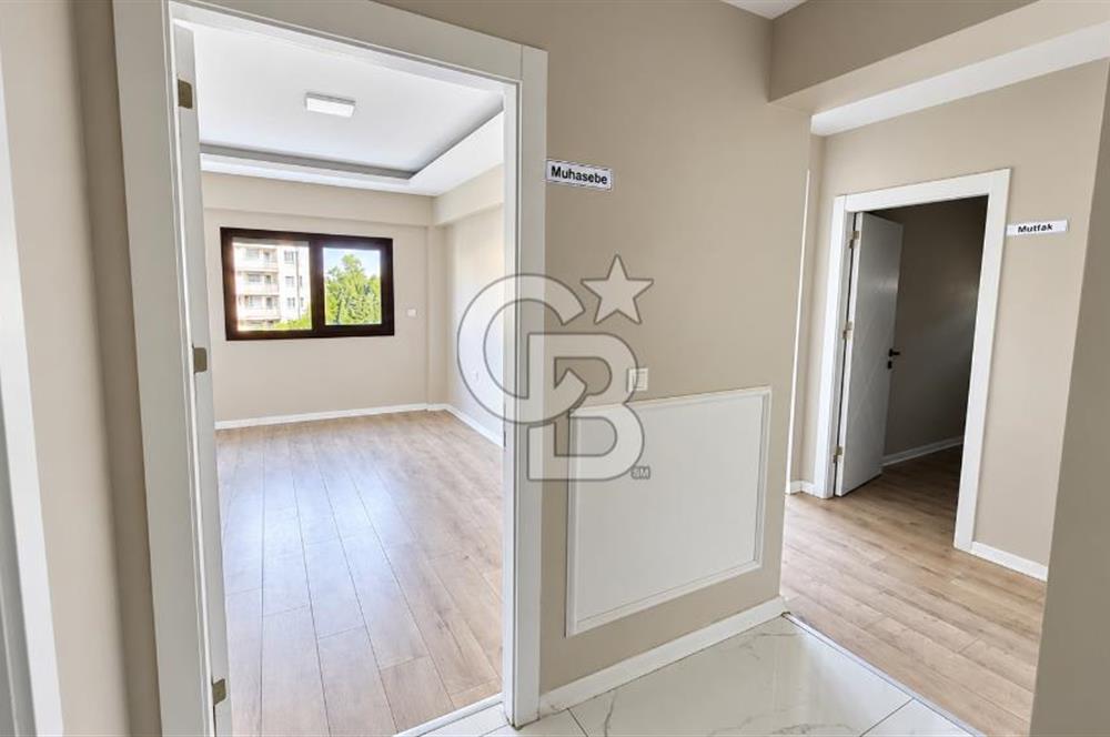 Acıbadem Kent Hastanesi Karşısında 155 m² 5+1 Dubleks Kiralık Ofis
