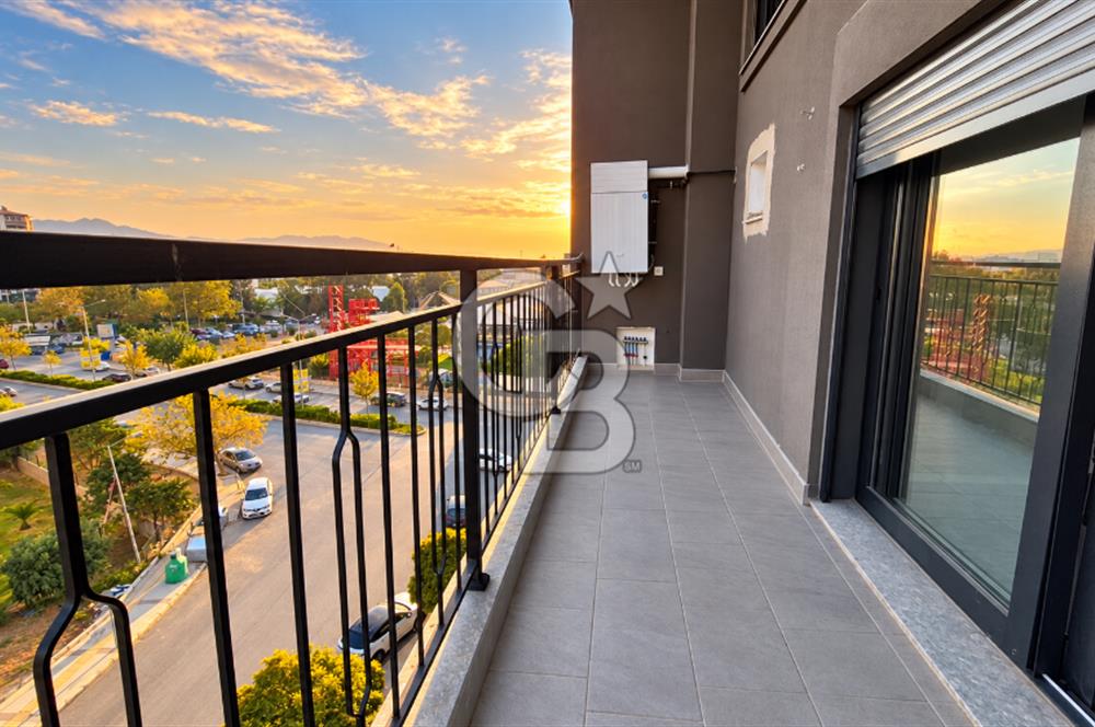 Acıbadem Kent Hastanesi Karşısında 155 m² 5+1 Dubleks Kiralık Ofis