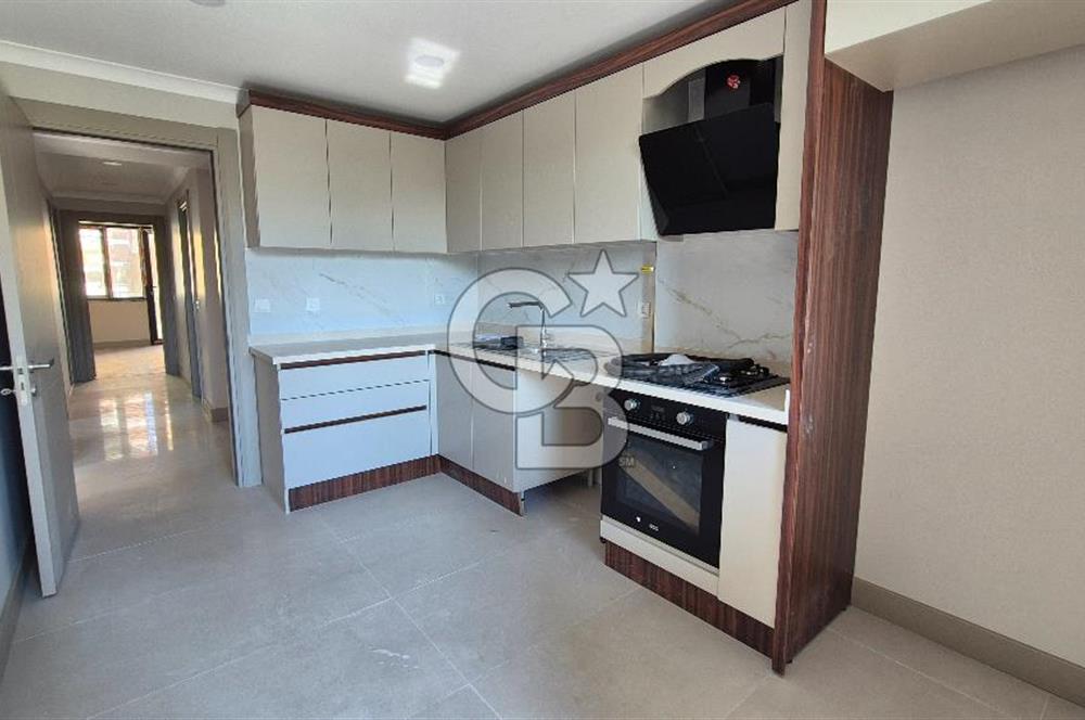 Petrol İş Mahallesinde Kapalı Otoparklı 3+1 Kiralık Daire