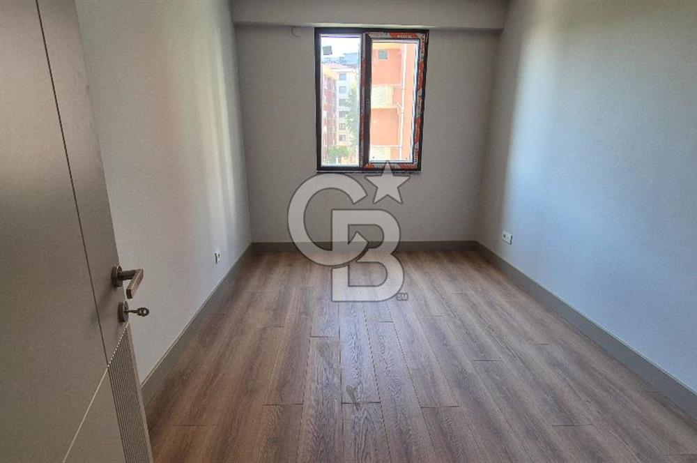 Petrol İş Mahallesinde Kapalı Otoparklı 3+1 Kiralık Daire