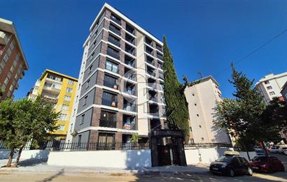 Petrol İş Mahallesinde Kapalı Otoparklı 3+1 Kiralık Daire