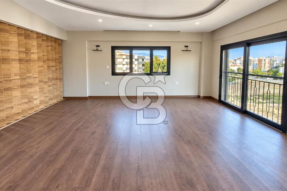 Acıbadem Kent Hastanesi Karşısında 155 m² 5+1 Dubleks Kiralık Ofis